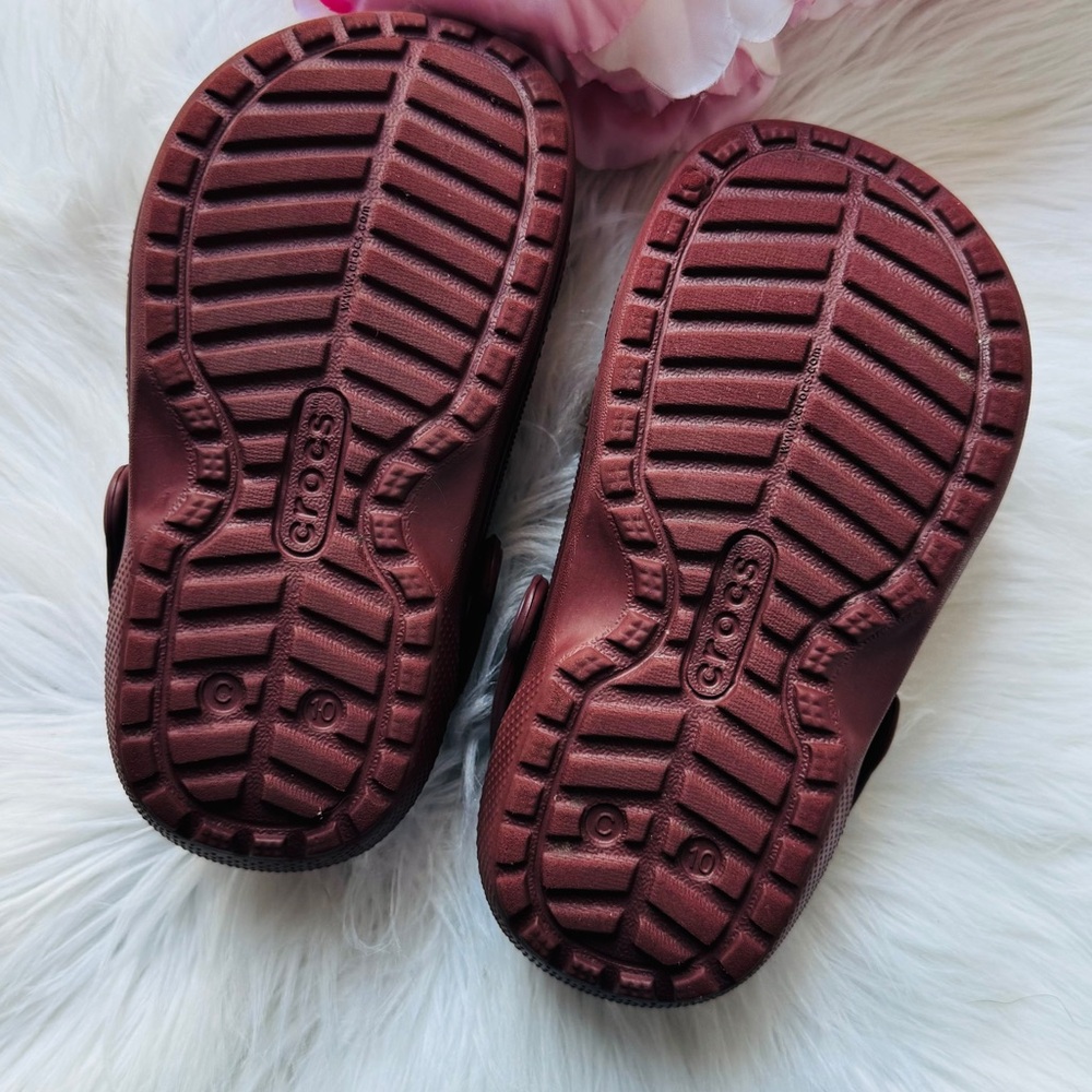 Toddler Bear Fur Lined Crocs - Picture 6 of 6